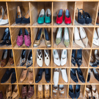 Should shoes be allowed on carpets?