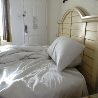 Should couples sleep separately?