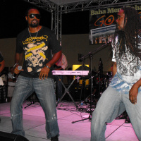 Di scarpe brutte, Cosa e alcool: s07e21