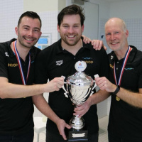 Warming up: Een unieke groep - Mick van den Bree, coach ZV de Zaan dames waterpolo