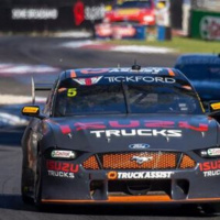 Its Aus GP time and Supercar driver Lee Holdsworth joins us for a chat