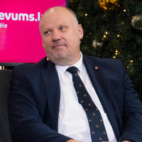 #9 eXi: Bergmanis par dzīvi pēc svarcelšanas, politiku, tēvu un spēkavīriem