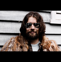 Episode 80. Staying resilient in a permanent crisis with Claus Raasted