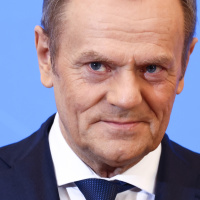 Sto dni rządu, trzy dekady Tuska. I pytania o sto konkretów