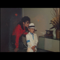 „Leaving Neverland”: film-wyznanie