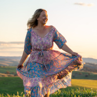 Ep.36 Friday Feels - Chakra Lotus Meditation