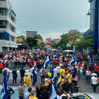 26-10: Marcha de Protesta en contra de la Administración Chaves Robles.