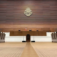 6-6: Canales de negociación entre Ejecutivo y Legislativo profundizan ruptura.