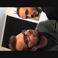 Bienenstich und hartgekochte Eier