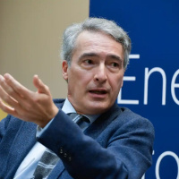 La Entrevista | Gonzalo Escribano (Real Instituto Elcano): Necesitamos tener un máximo de reservas de gas en verano y un despliegue de medi