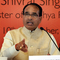 RJ Kaavyas Jhampak Item on MP Chauhan