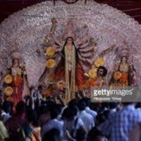 BEIZZATI_DURGA PUJA KI LAMBI CHHUTI SE BHI MANN NA BHARNE WALE KI