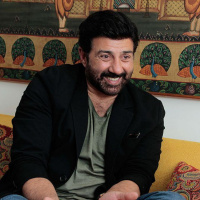 Red FM Sunday Star Sattack with Malishka- Sunny Deol Special