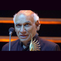 Birthday Special Unheard Love Story Of Yash Chopra And Mumtaz