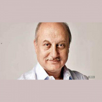 Anupam Kher Remembers His First Meeting With Dilip Kumar On Karma Sets