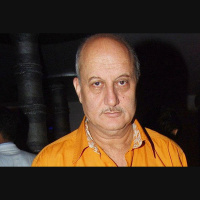 Dhoom Dadakka On Location Anupam Kher Gulshan Grover Flashback Video