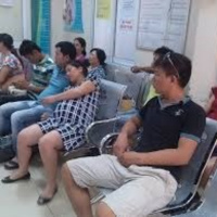 Cận cảnh giây phút đón con chào đời của các ông bố