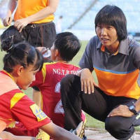 VOV - Studio mở: Huấn luyện nữ duy nhất của làng bóng đá Việt Nam