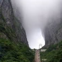 Gió qua cổng trời