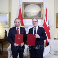 Thời sự 6h 30/10/2025: Tuyên bố chung nâng cấp quan hệ Việt Nam-Anh lên đối tác chiến lược toàn diện