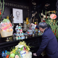 Thời sự 18h 31/8/2025: Tổng Bí thư Tô Lâm dâng hương tưởng niệm Chủ tịch Hồ Chí Minh