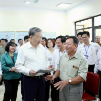 Thời sự 18h 1/7/2025: Ngày đầu tiên chính quyền hai cấp đi vào hoạt động đồng loạt trên toàn quốc