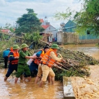 Thời sự 12h 8/11/2025: Thủ tướng đề nghị tập trung khắc phục hậu quả bão lũ