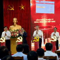 Thời sự 12h 2/7/2025: Hội nghị sơ kết công tác BCĐTƯ về KHCN và chuyển đổi số.