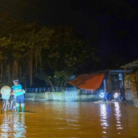 Thời sự 6h 27/8/2025: Hàng trăm người dân Xuân Mai- Hà Nội chạy lũ, đắp đê trong đêm