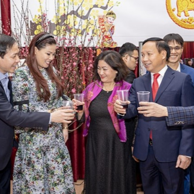 Vov - Chng Trinh Thi S