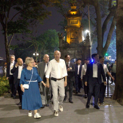 Vov - Chng Trinh Thi S