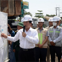 Tin trong nước - Bí thư Thành ủy TP.HCM kiểm tra dự án nút giao Nguyễn Văn Linh – Nguyễn Hữu Thọ