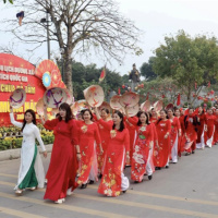 Tin trong nước - Tuần lễ áo dài Việt Nam: Lan tỏa nét đẹp truyền thống qua tà áo dài 