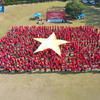 Tin quốc tế - Xác nhận kỷ lục xếp Lá cờ Tổ quốc lớn nhất trong cộng đồng người Việt tại Nhật