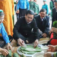 Tin trong nước - Uỷ viên Bộ Chính trị Nguyễn Xuân Thắng thăm và tặng quà Tết huyện miền núi Tiên Yên (Quảng Ninh)