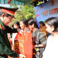 Tin trong nước - Hơn 10 tỷ đồng tổ chức “Tết sum vầy, xuân chia sẻ” ở biên giới Gia Lai, Kon Tum
