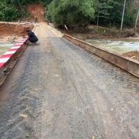 Tin trong nước - Quảng Ngãi: Lắp cầu tạm bằng dầm thép, đảm bảo cuộc sống