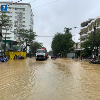 Tin quốc tế - Thành phố Huế: Ngập lụt trở lại, nhiều nơi sạt lở, chia cắt giao thông