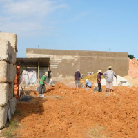 Tin trong nước - Người dân Quảng Ngãi hối hả xây nhà ở khu tái định cư đón Tết