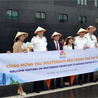 Tin trong nước - 2000 khách du lịch tàu biển đầu tiên đến Đà Nẵng trong năm mới 2024 