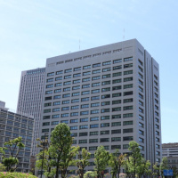 Tin quốc tế - Nhật Bản tiếp diễn nghịch lý giữa lương tăng nhưng thu nhập giảm