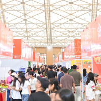 Tin trong nước - Người tiêu dùng hào hứng mua sắm tại Hội chợ Mùa Thu 2025