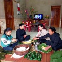 Tin trong nước - Độc đáo bánh chưng bố, bánh chưng mẹ của người Tày Quảng Ninh