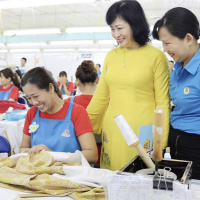 VOV - Xây dựng Đảng: Phát triển đảng trong doanh nghiệp ngoài quốc doanh ở Hà Nội