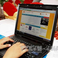 VOV - Chính phủ với người dân: Làm gì để khắc phục tình trạng chậm thực hiện Chính phủ điện tử ở một số ngành, địa phương?