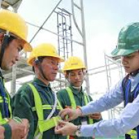 Chính phủ với người dân - Nâng cao hiệu quả an toàn vệ sinh lao động trong doanh nghiệp