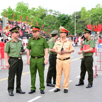 Pháp luật đời sống - Thành phố Hải Phòng, bình yên trong sắc đỏ (12/5/2025)