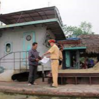 Pháp luật và đời sống: Phú Thọ tăng cường đảm bảo trật tự an toàn giao thông đường thủy mùa mưa bão