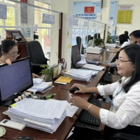 Chính phủ với người dân - Vì một nền hành chính chuyên nghiệp và phục vụ