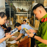 Pháp luật đời sống - Hàng giả làm khó tiểu thương – Vĩnh Phúc đồng lòng lập lại trật tự thị trường (26/5/2025)